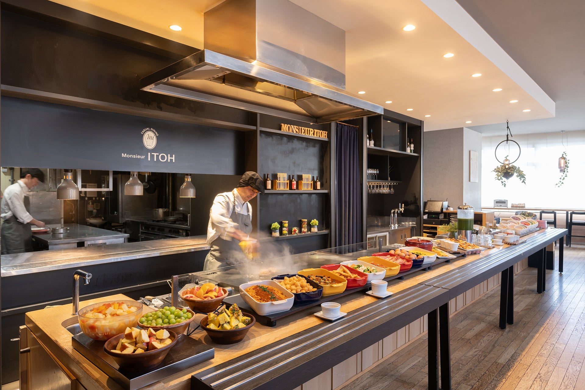 国際女性デーにちなみ「ミモザ」をモチーフにした限定カクテルが登場!東京・横浜・京都・大阪ではミモザをあしらった装飾も展開