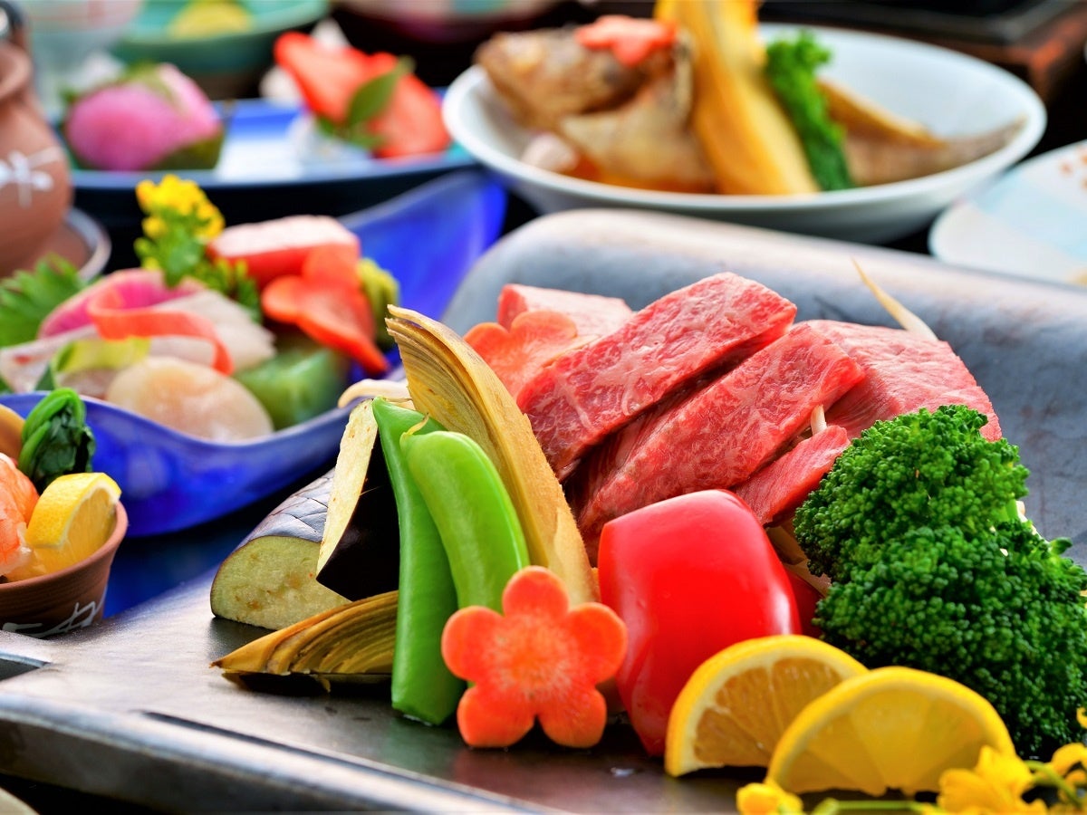 『北海道じゃらん』2025年3月号は2/20発売 満腹・満足でALL700円台以下!北海道のお得な地元グルメ5選