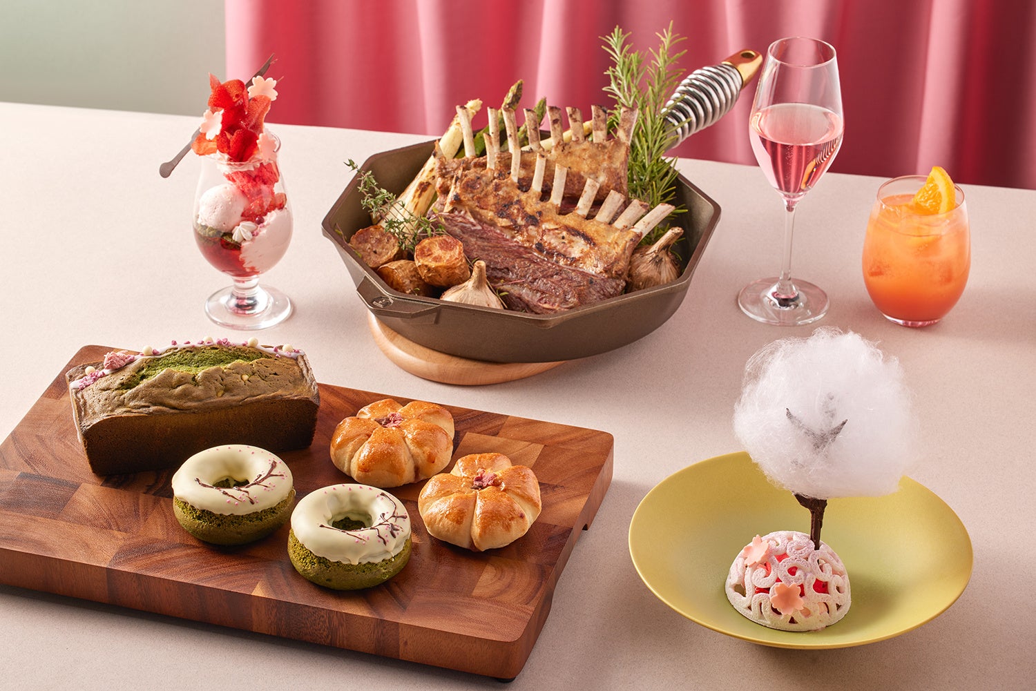 FinTが、ホテル三日月の「花火打ち上げプラン」をテーマにしたオリジナルショートドラマを制作し、2月21日(金)にTikTokにて公開。