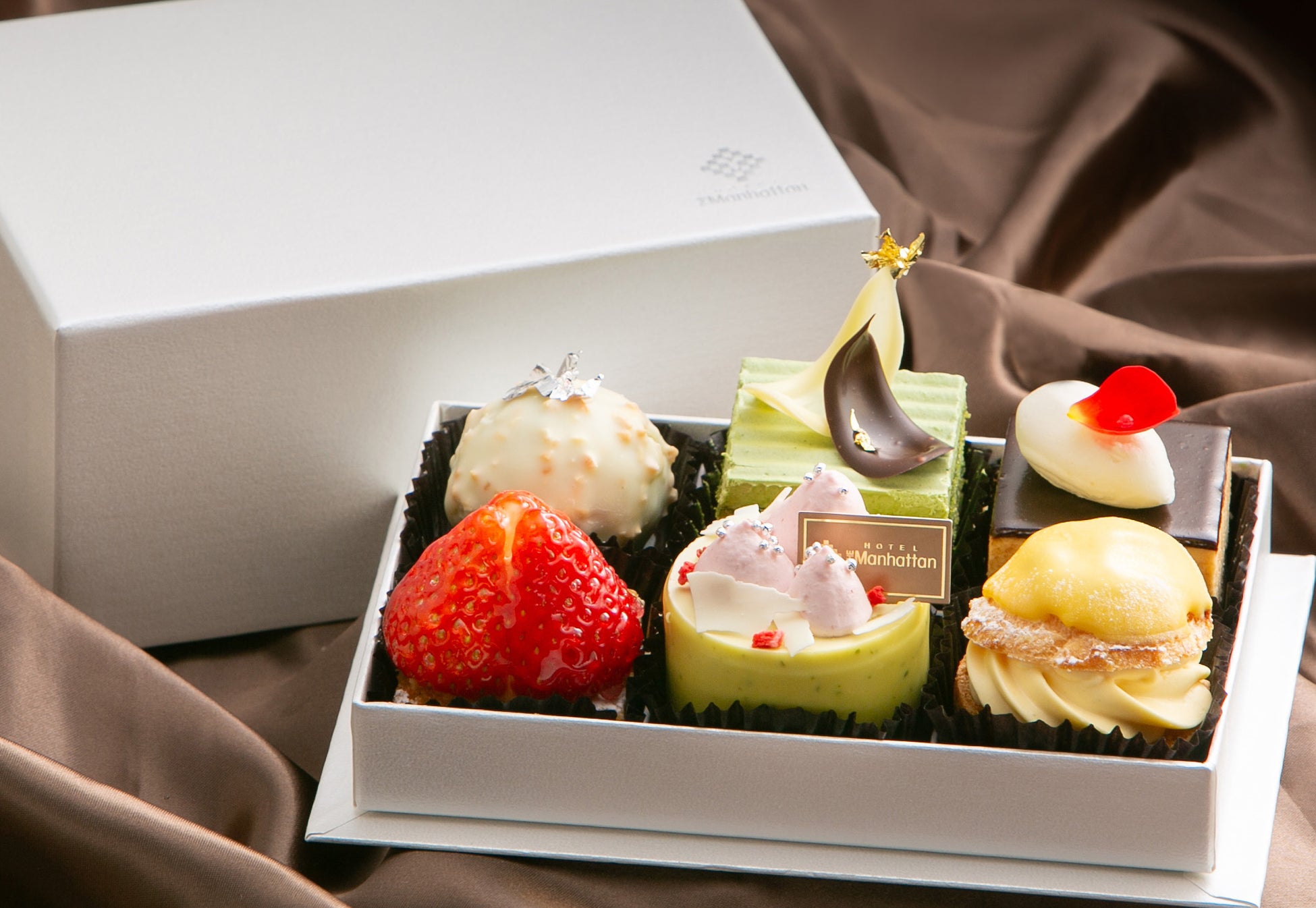 【奈良ホテル】ならまちで約170年の歴史を誇る砂糖商「砂糖傳増尾商店」とのコラボ企画　奈良の歴史が融合「オリジナルパッケージ金平糖付きプラン ～朝食付～」について