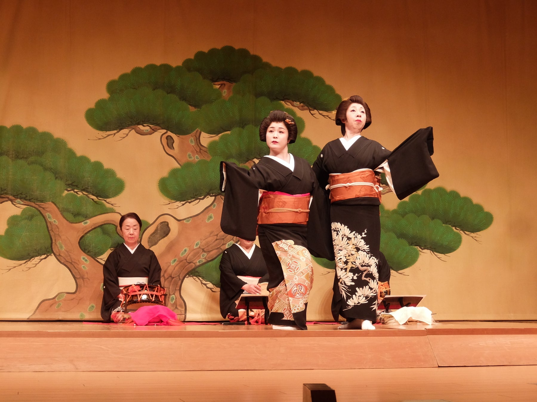 様々な環境で生きる子どもたちに向けスノーボード教室を実施