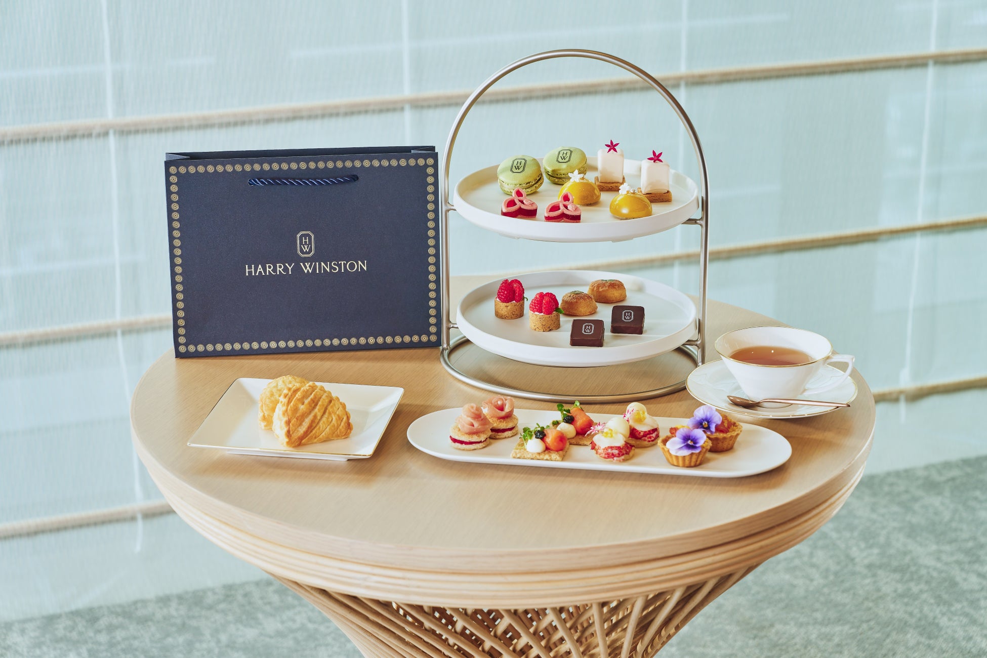 クルーズ寄港地としての魅力向上のため、長崎港から新たな取り組み「英語ガイドツアー」「スマート観光」をスタート