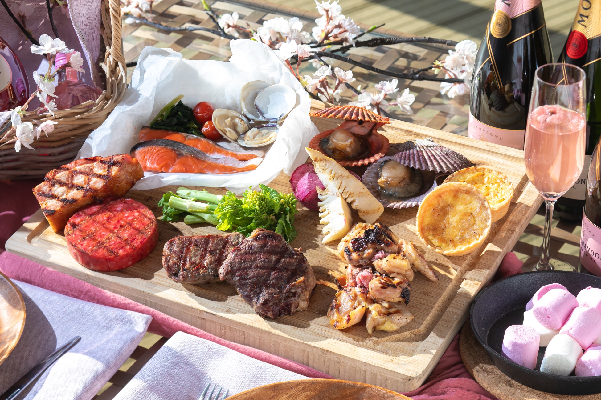 大人気バターシリアルスイーツ「 シュガーバターの木 」&「 ミニオンinカンサイ 」