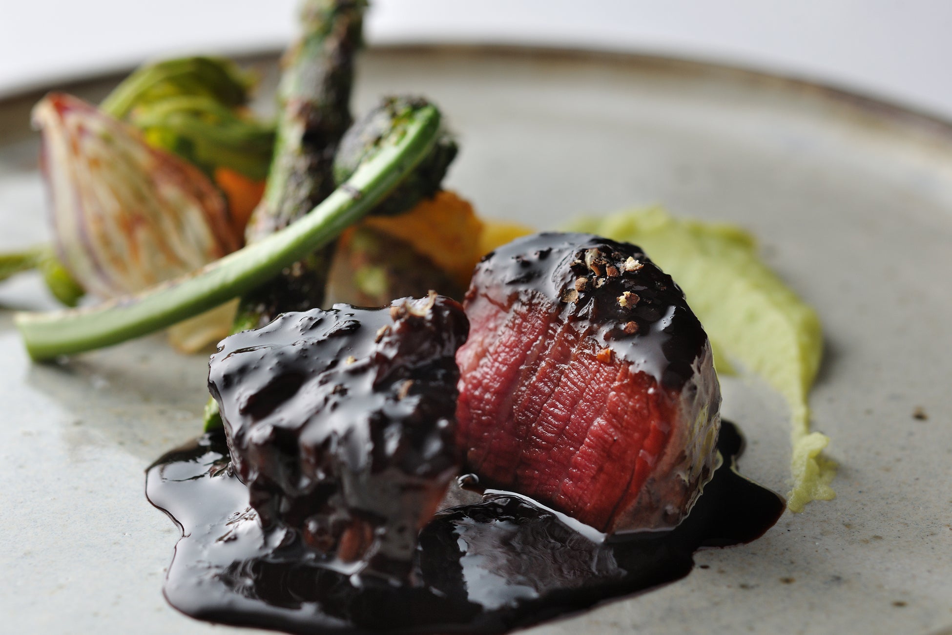 「竜泉寺の湯×Re-S(トヨタグループの自動車部品メーカー豊田合成が展開するエシカルブランド)」コラボ商品 第 2 弾『エアバッグサウナハット』が誕生