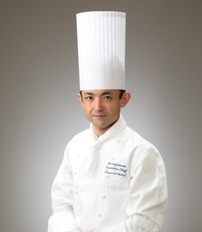 【ホテルインディゴ東京渋谷】新スイーツ「Lollipop Waffle（ロリポップ・ワッフル）」3月13日（木）より販売開始　渋谷のカラフルなポップカルチャーを楽しむフォトジェニックな5種類のワッフル