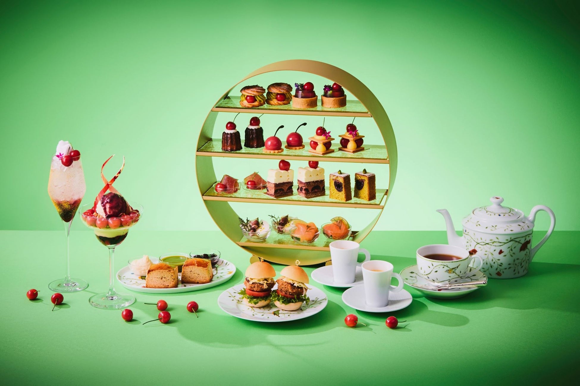 【大阪ステーションホテル】愛らしさ満開のさくらんぼアフタヌーンティーを1か月限定で開催