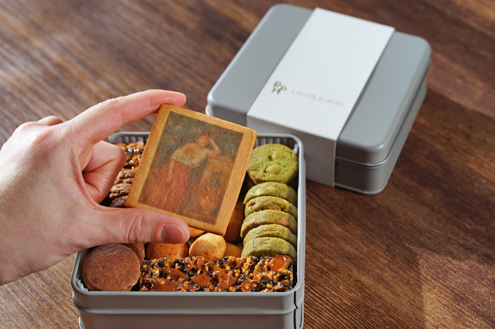 【三重県・藤】富士山麓から移植した22本の藤の大木や“黄金葉”の長藤もあり!約80本・13品種を植栽した「藤のガーデン」エリアを4月11日より公開。4月19日以降、早咲き品種が見頃に。