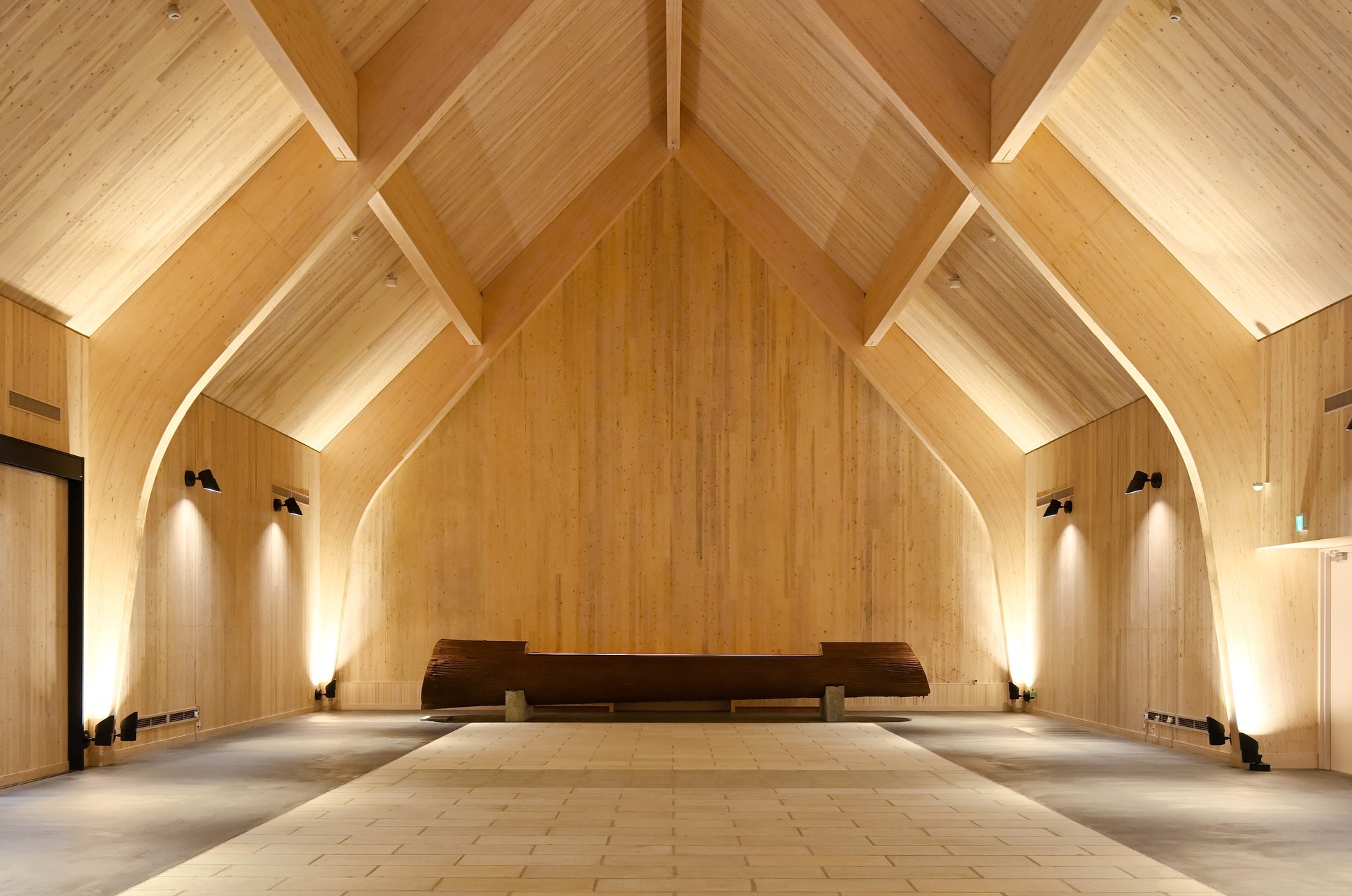 箱根強羅公園でシャクナゲが見頃を迎えました