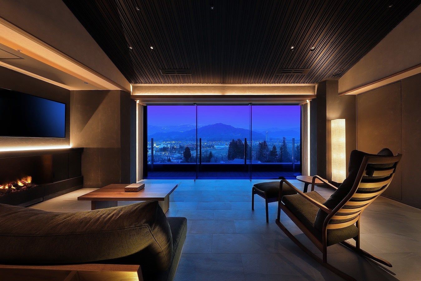 熱中症対策の新常識!放射冷却素材「ラディクール」の「冷える帽子で快適な夏を楽しもう!」