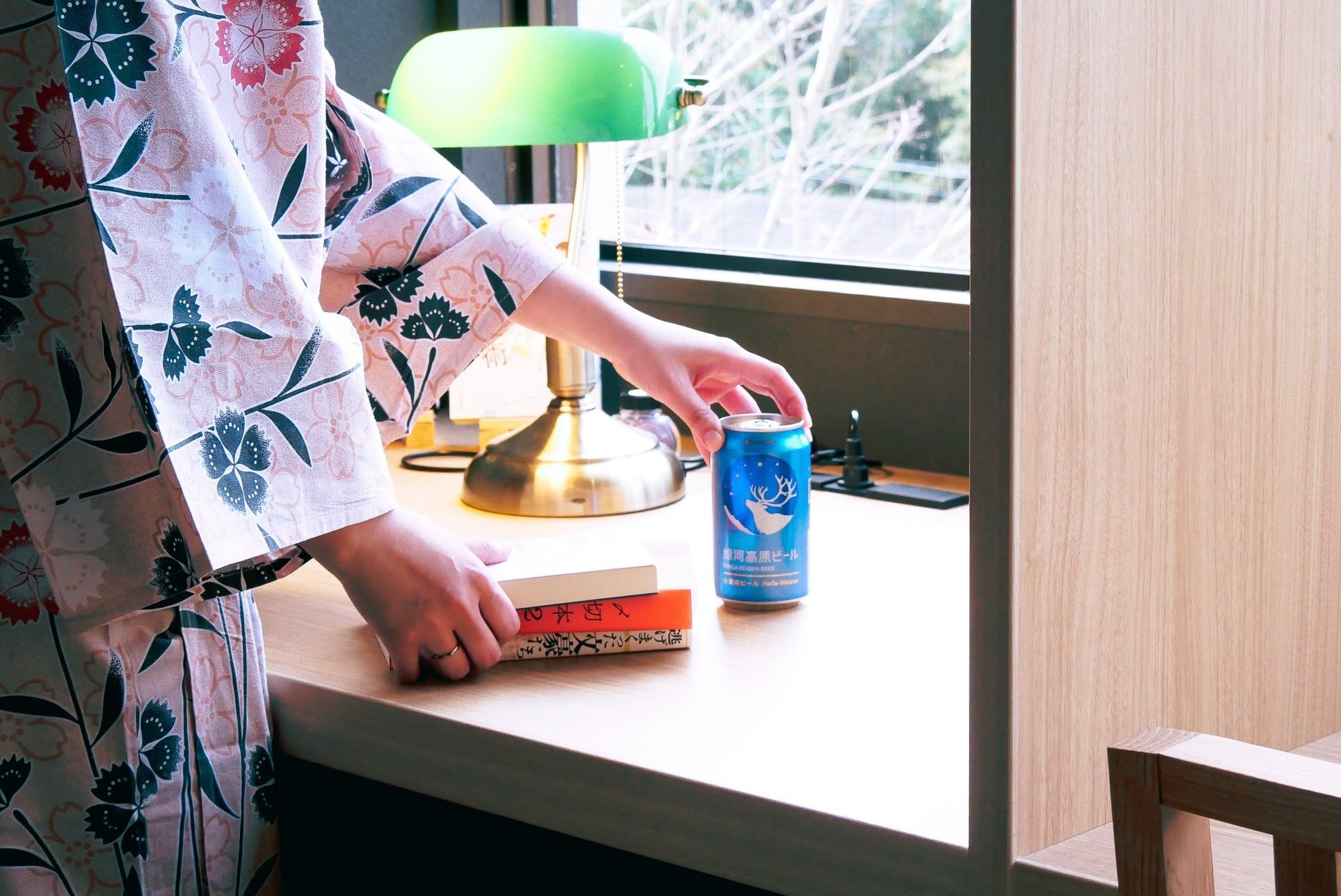 The Ryokan Tokyo YUGAWARAの人気宿泊プラン「積ん読解消パック」と銀河高原ビールが今年もコラボ。読書とビールで豊かな時間を提供します