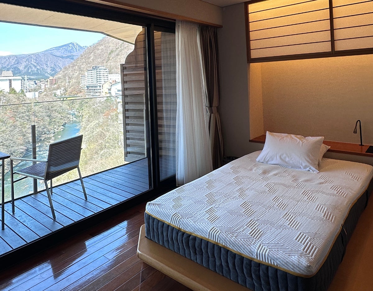 エマ・スリープ×「鬼怒川金谷ホテル」がドイツのテクノロジーと日本のおもてなしで極上の睡眠体験を提供　エマ・マットレス プレミアム V2 プラスとエマ・ラグジュアリーの導入