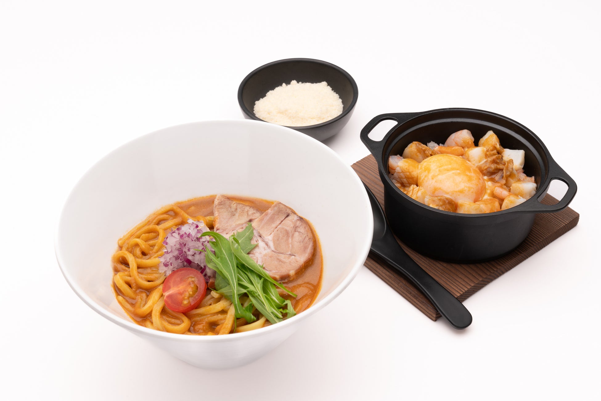 神保町の行列店「海老丸らーめん」が山梨県に初出店しました！