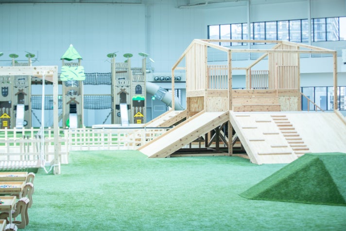 屋内公園を運営する「こどもっちパーク」。栽松幼稚園と連携し、地域の子育て支援を強化！