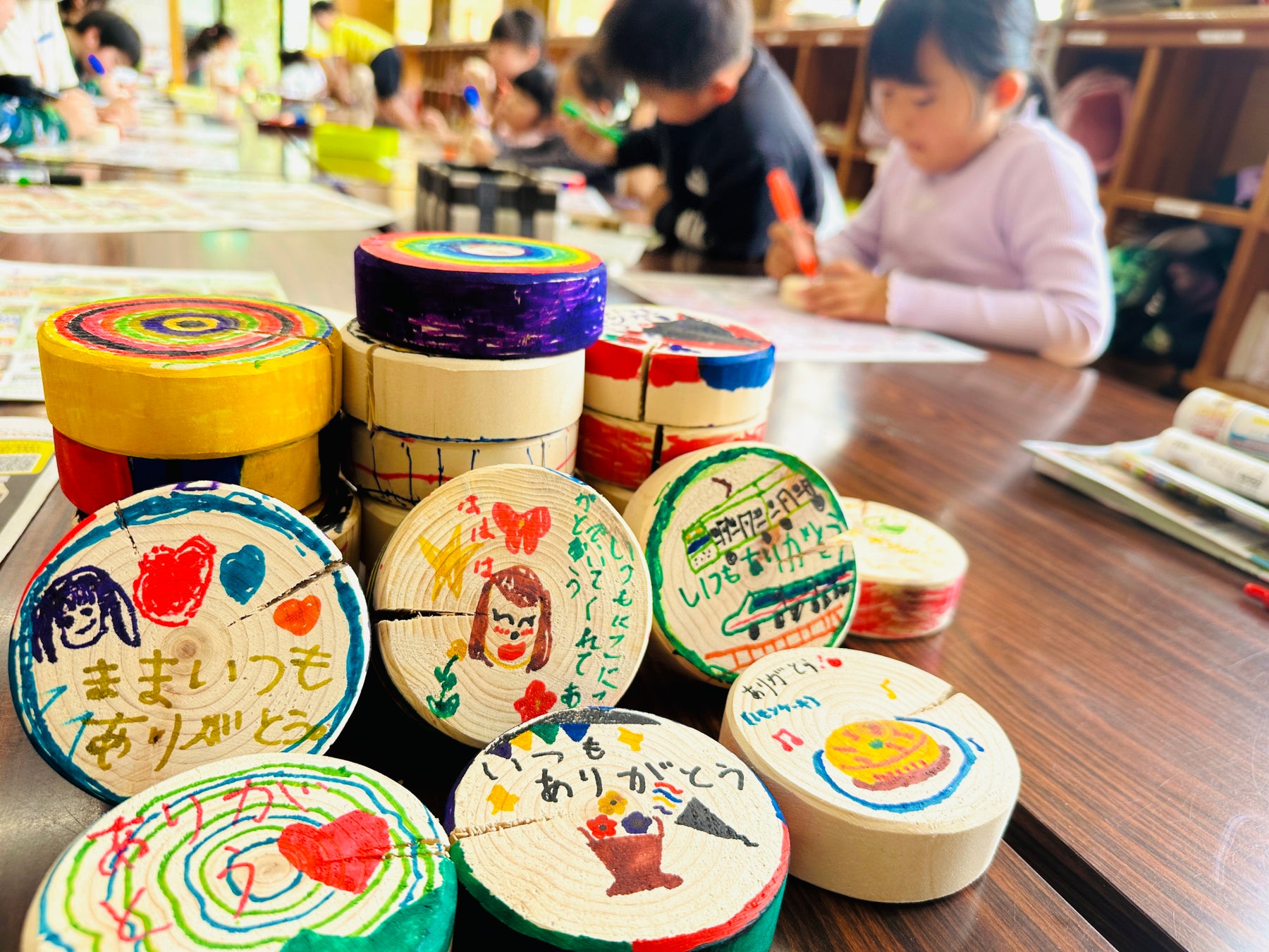埼玉のおふろcafe や玉川温泉、武甲温泉で、感謝のメッセージをおふろに浮かべる『母の日100のありがとう⾵呂』を実施