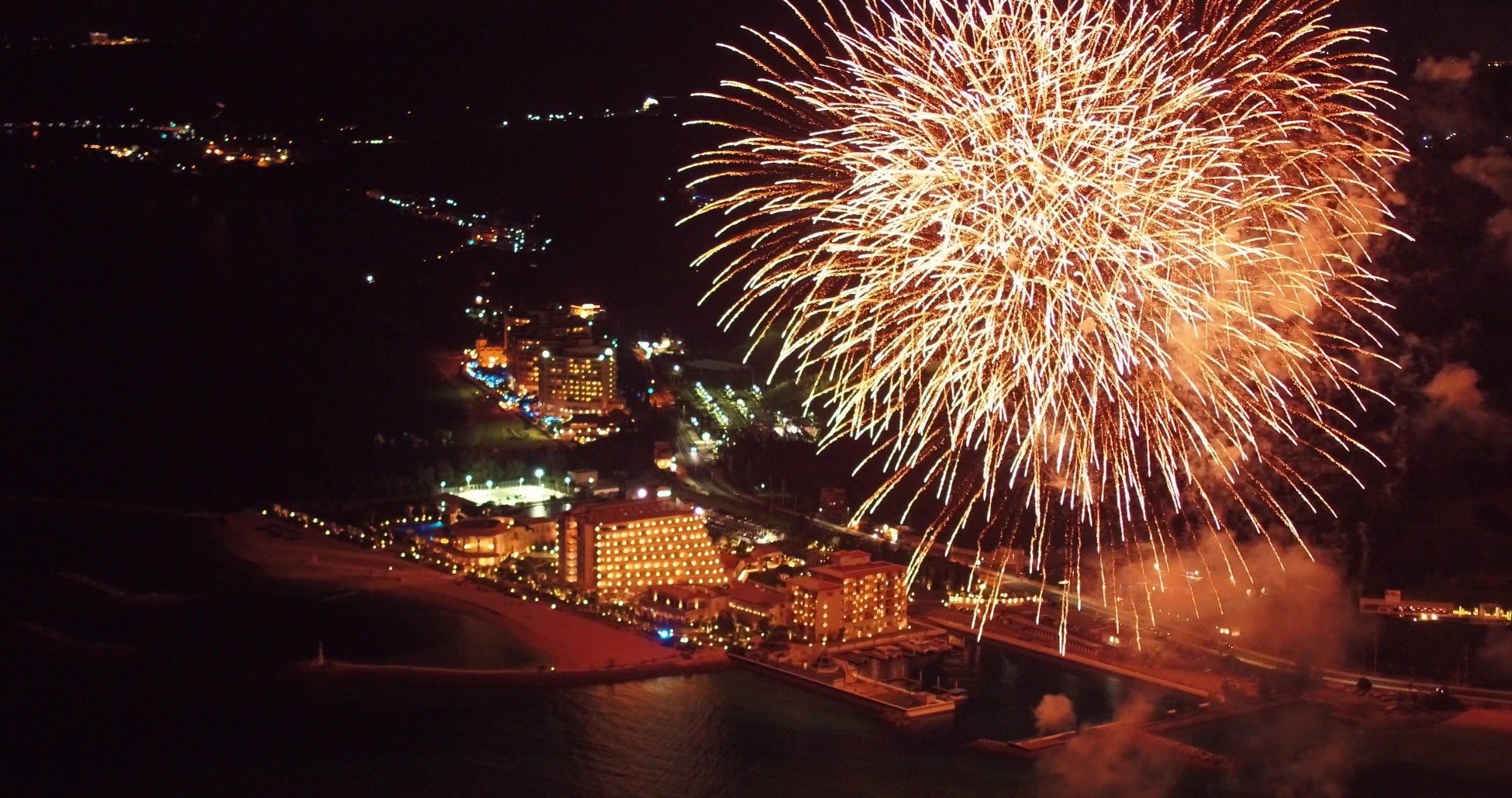 【DMMかりゆし水族館】開業5周年記念！沖縄県豊見城市民への感謝を込めた「豊見城市民感謝Day～開業記念割～」を開催