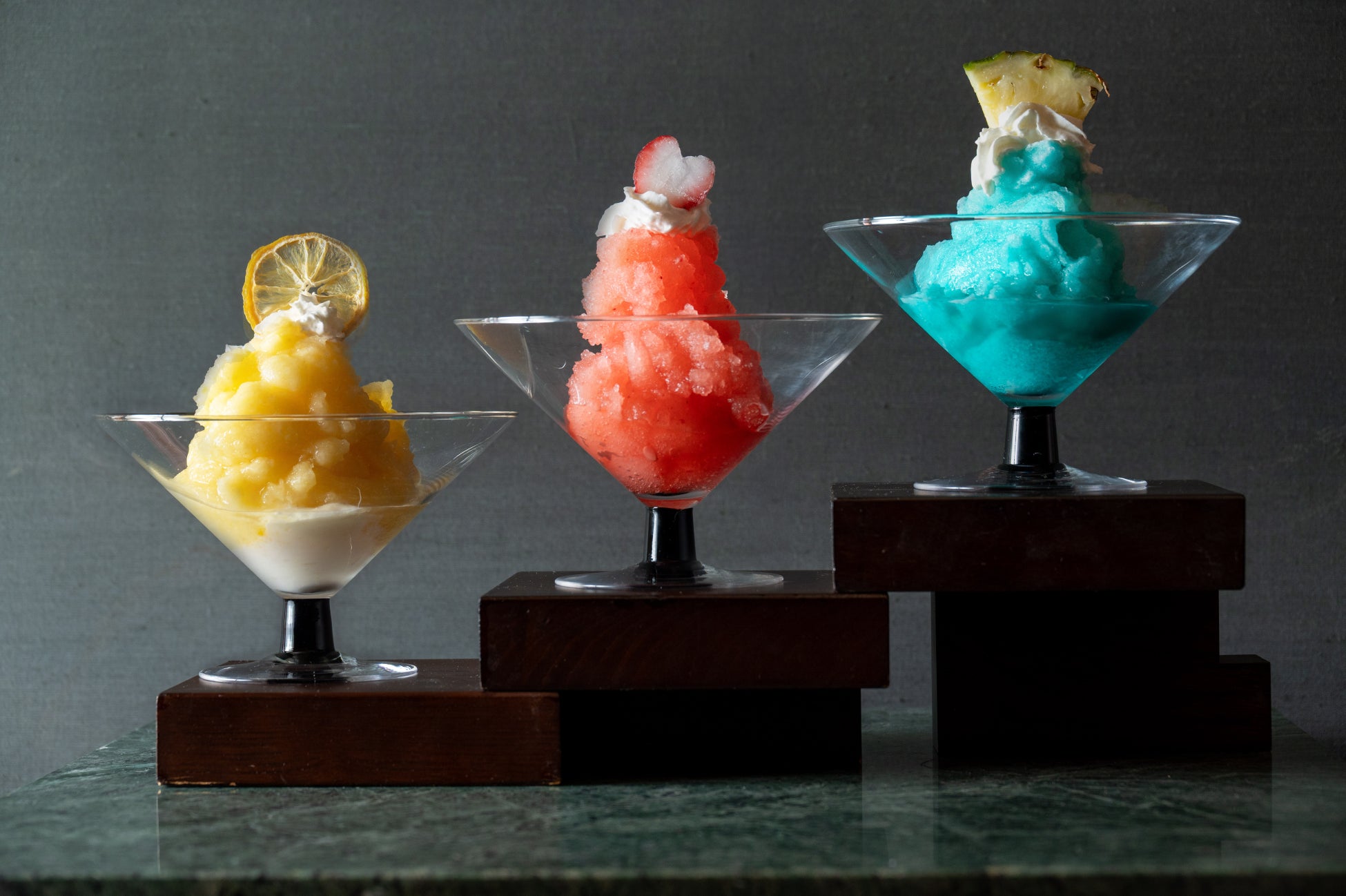 【リーガロイヤルホテル東京】バーで味わう風物詩、ノスタルジックなフローズンカクテル「大人のかき氷はじめました」