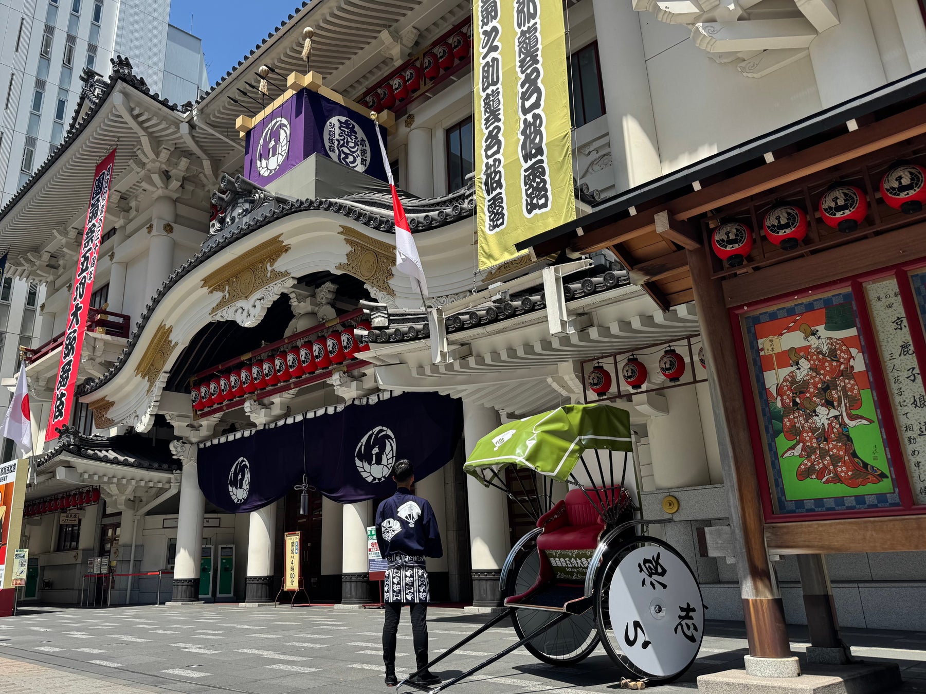 襲名披露、人力車で祝う！「團菊祭五月大歌舞伎」を彩り、「六月大歌舞伎」へ