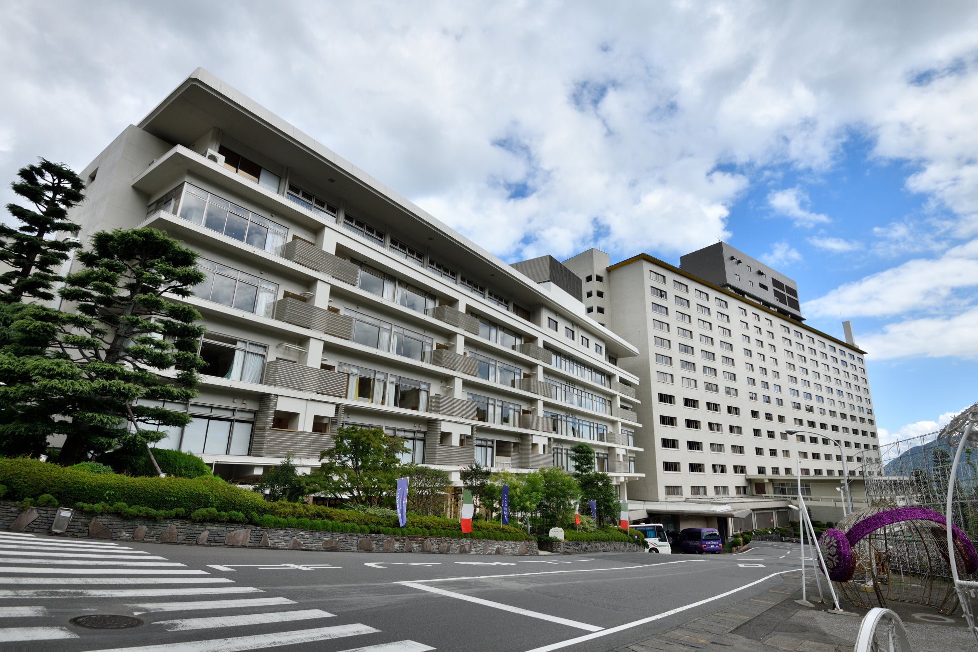 映画監督田口 清隆氏が脚本も務める別府短編映画 客室棟などを使用した爆破シーンを公開撮影！【別府温泉 杉乃井ホテル】