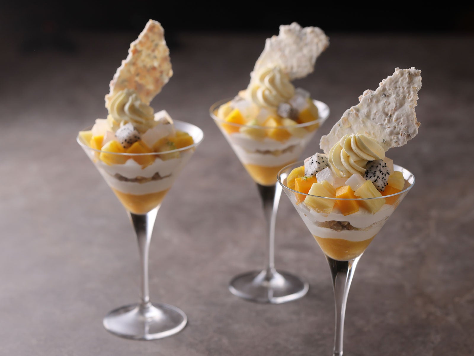 【グランドニッコー東京ベイ 舞浜】7月の週末限定で『サマーバケーションアフタヌーンティー』を提供