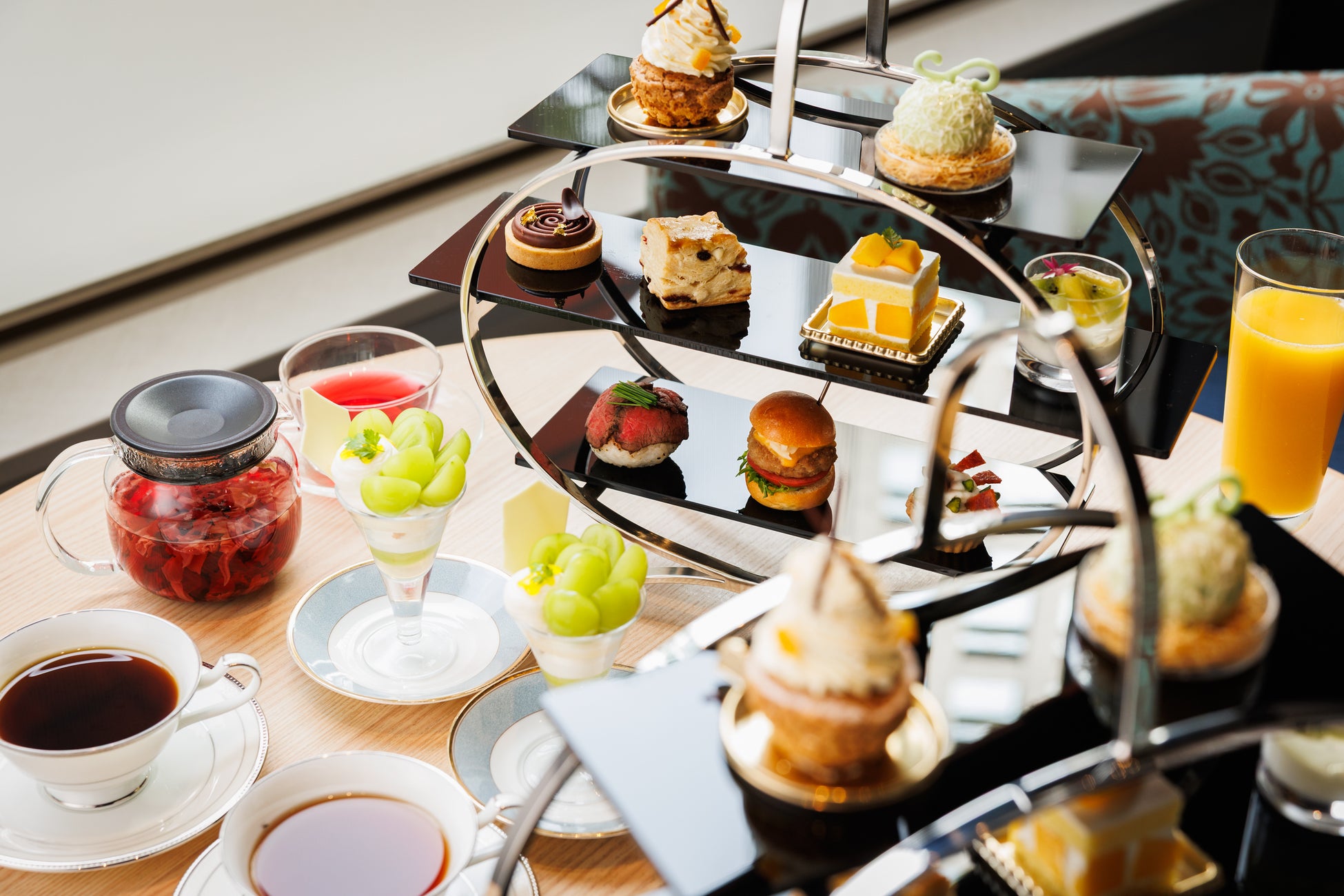 “ヴァイキングの宴”がテーマ「ヴァイキング×バイキング」を開催 シュラスコをはじめとする肉料理、大海の幸や財宝イメージのスイーツを食べ放題で▽お子様対象の謎解きゲームも店内で開催