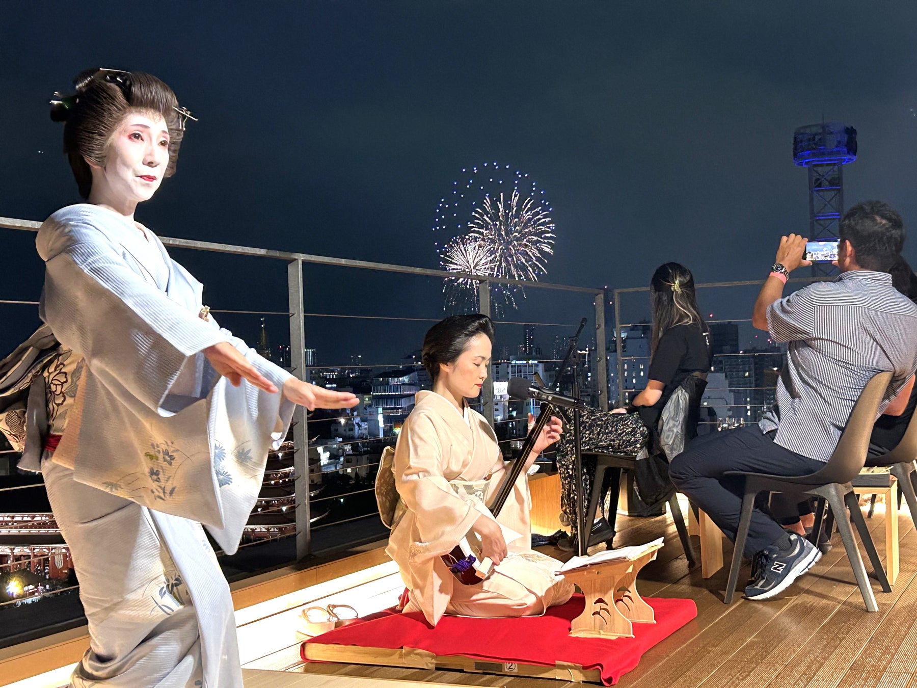 【30名限定】隅田川花火大会を2会場同時にホテルROOFTOP TERRACEから観覧！浅草の夜空を彩る花火と伝統文化が競演する特別イベント＜English follows＞