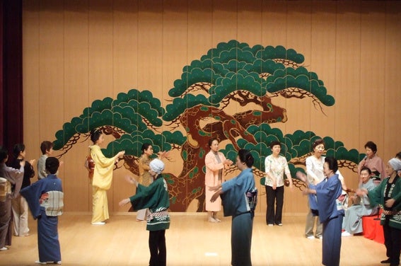 日本旅行と読売旅行の2社連携商品第3弾！　北陸DCアフター企画「加賀温泉まつり」開湯約1300年の歴史を誇る山中温泉が舞台日本三大民謡「山中節」と芸妓さんとの「お座敷遊び体験」
