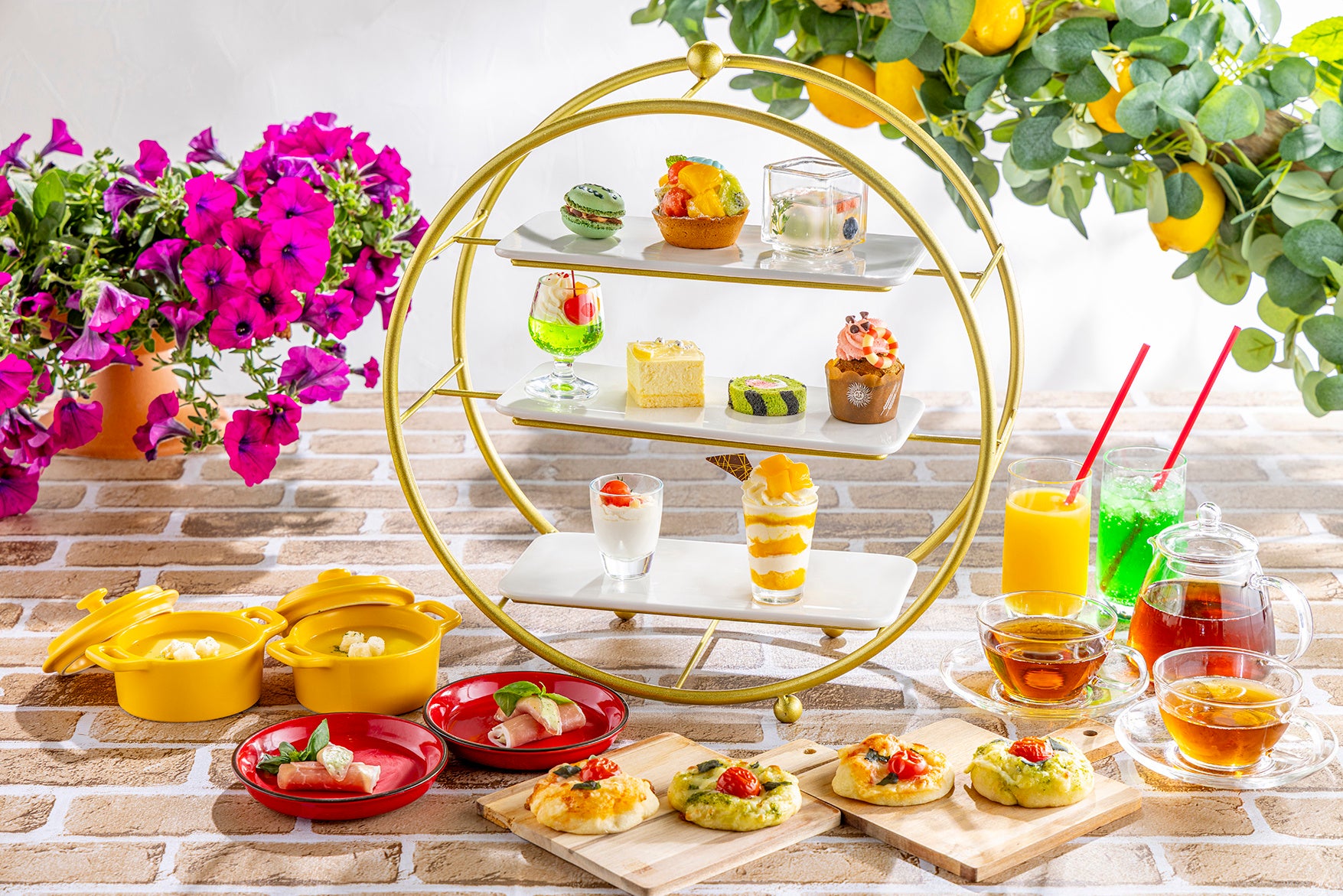 【ホテル ラ・スイート神戸ハーバーランド】夏の陽射しに輝くみずみずしい桃をイメージ「LA SUITE Peach Afternoon Tea」を販売