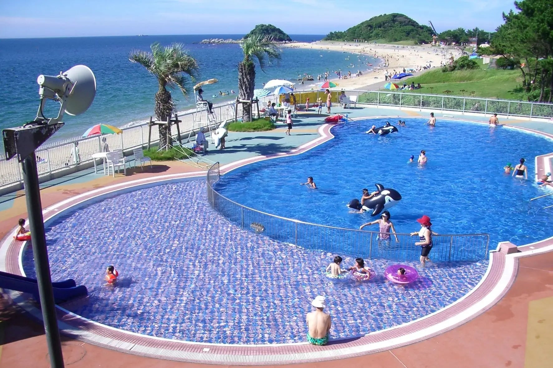 プールもビーチも温泉も楽しみつくせ！　最高の夏休みの思い出をつくろう！　休暇村志賀島ではプール・海水浴場が7月12日よりオープン