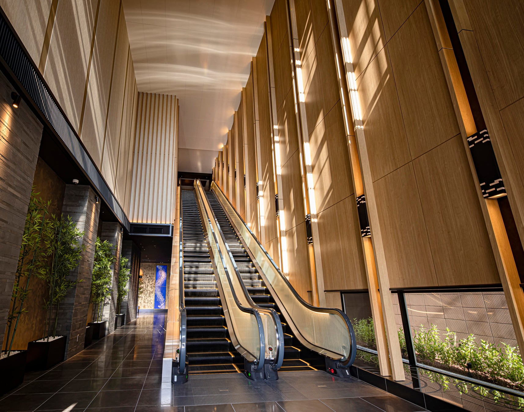 通常の5倍の粘土で挑む「特別な陶芸体験」とオリジナルNFTプレゼント企画を開催【駿府の工房 匠宿】