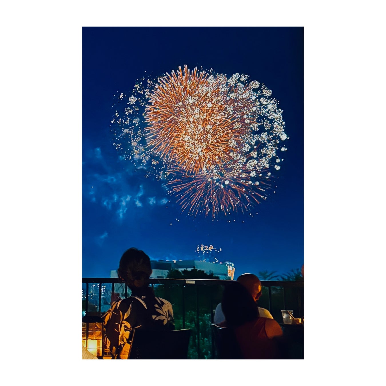 [7/26(土)] 隅田川花火大会2025 屋上鑑賞プランのご案内／TOE LIBRARY HOTEL(東京浅草)