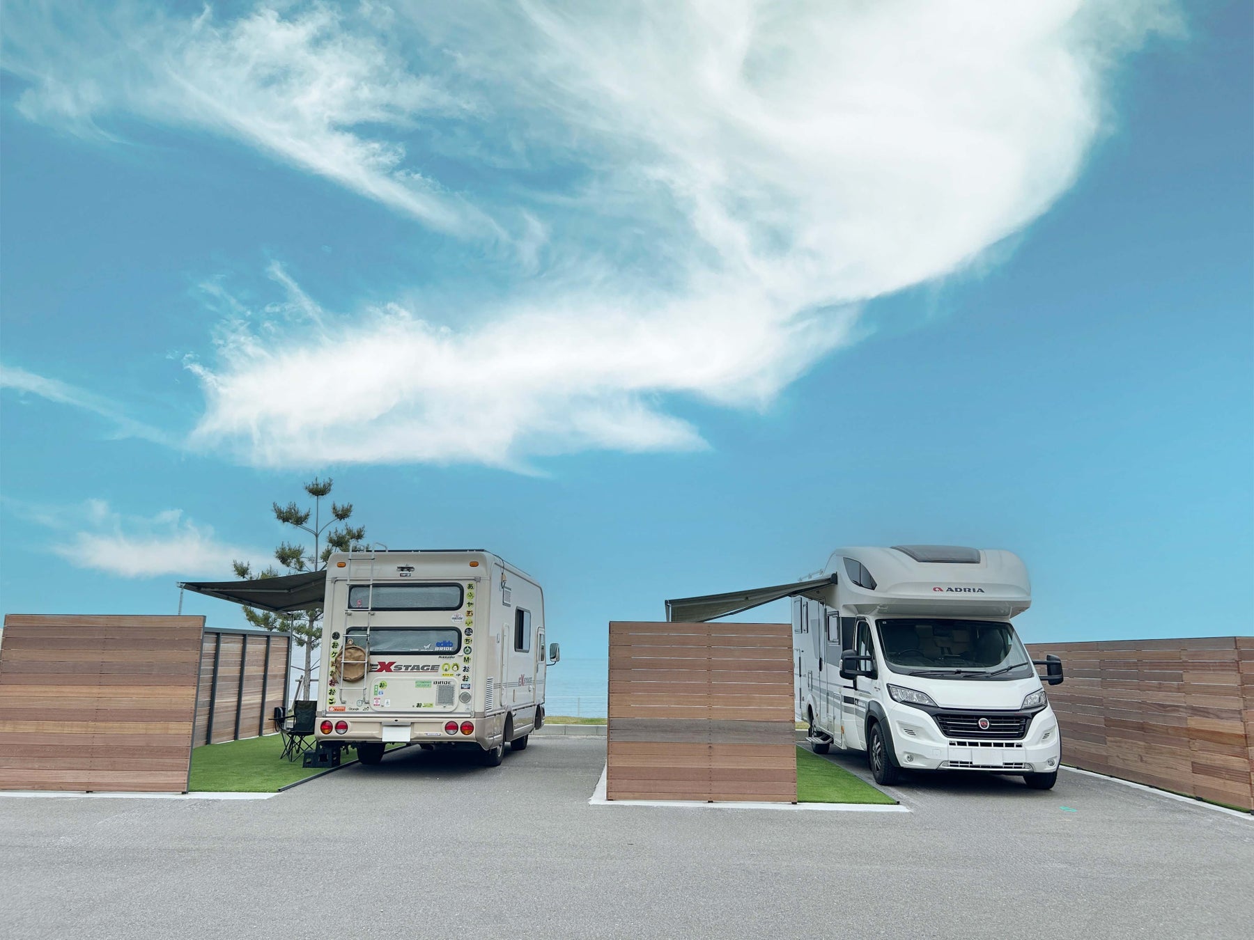 【ムーミンバレーパーク限定販売】人気スイーツパン再販決定！「くりーむパン 塩バター」ムーミンパパのシール＆オリジナルパッケージ