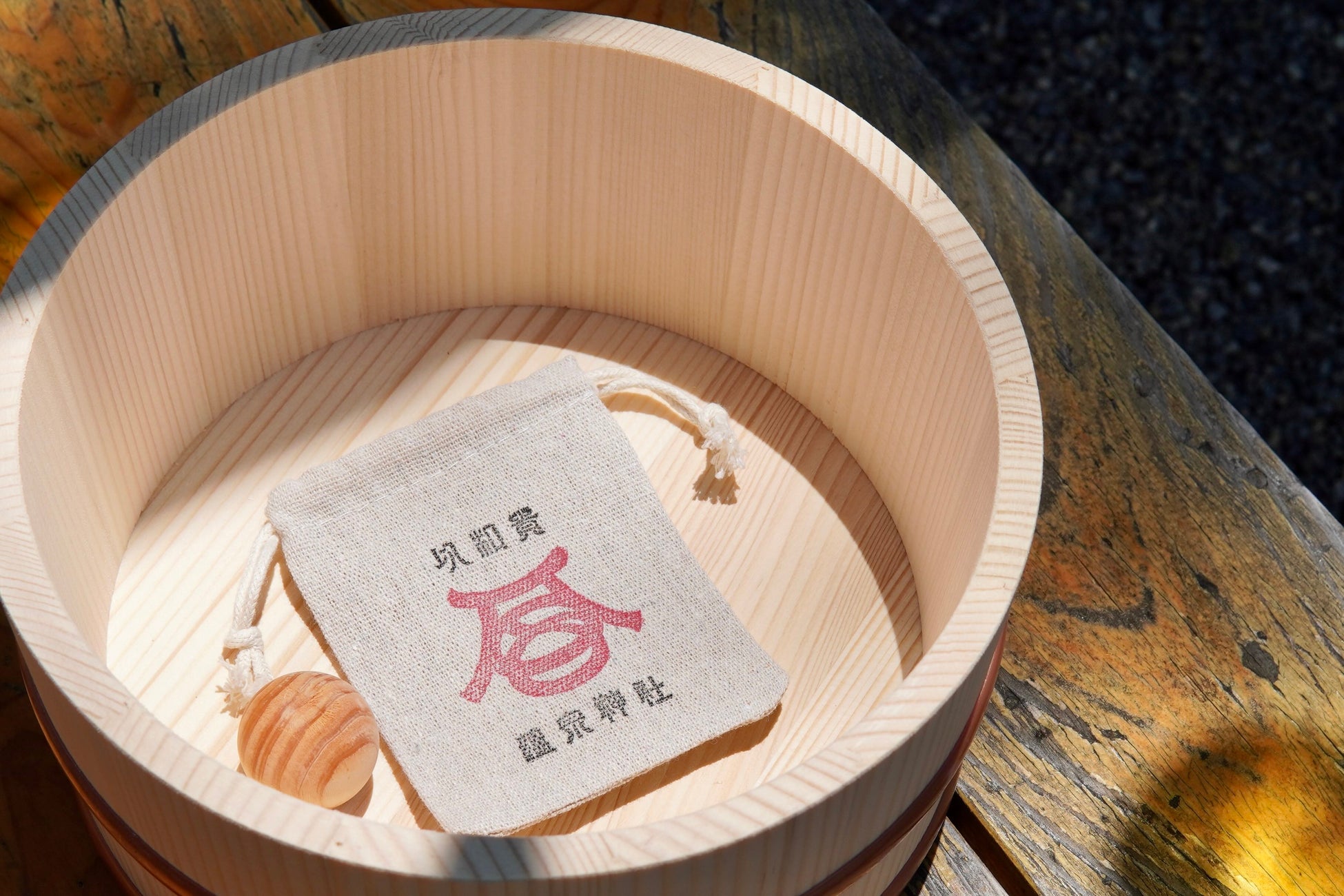 【1日1組限定スライダープール × 夏季限定スイカ割り体験】琵琶湖畔「AFUMI KITAKOMATSU」で、家族の夏を彩る特別プランを提供開始