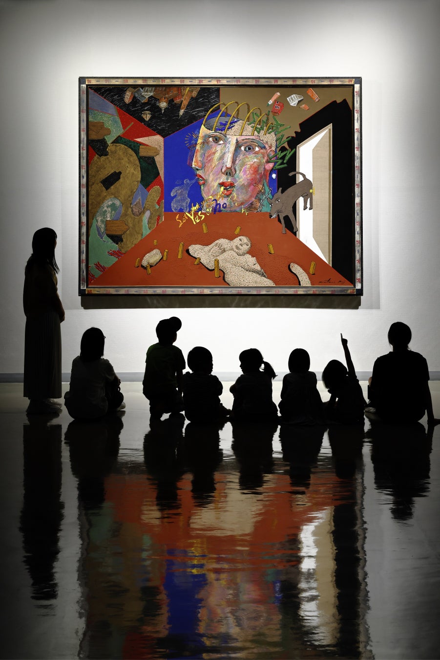 発売前から話題! パークのキャラクターのファッションを集めた初めてのムック「東京ディズニーリゾート® キャラクターファッションコレクション」が誕生! バウンドコーデの参考にぴったり! 7月15日発売!