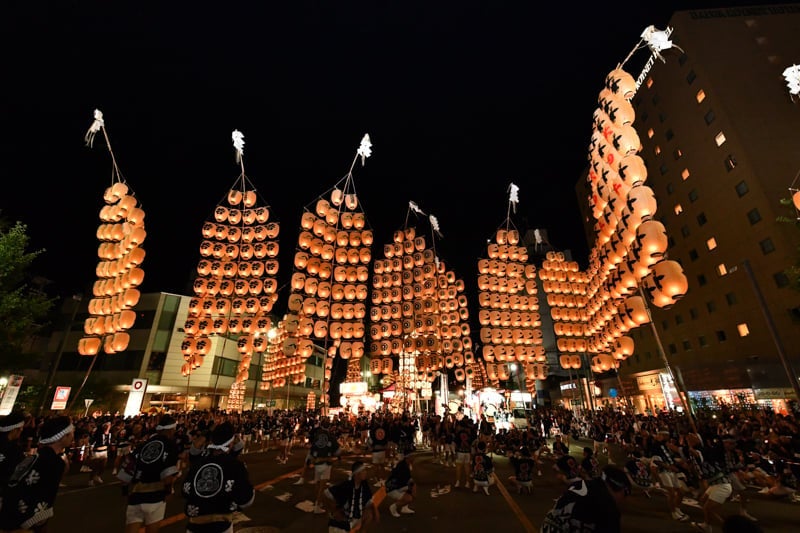 【8/3（日）〜8/6（水）秋田竿燈まつり】観覧席好評販売中！