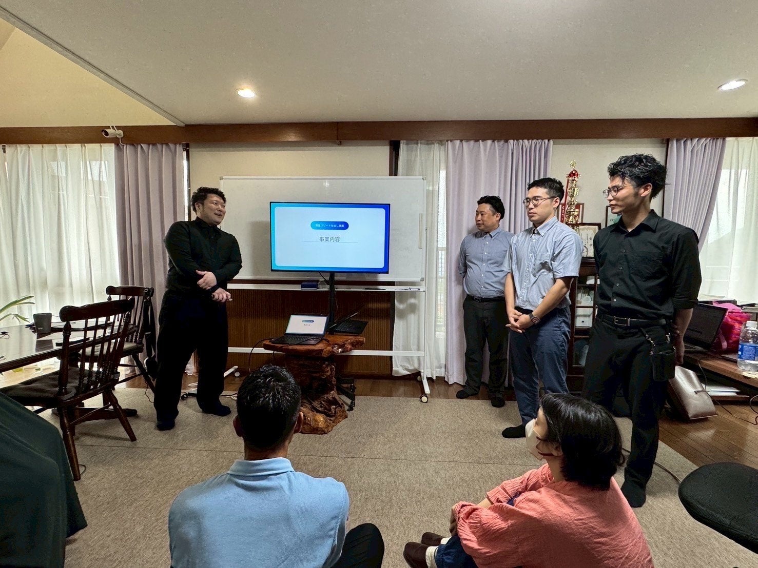 社員発、“あした”を動かすプレゼン会議