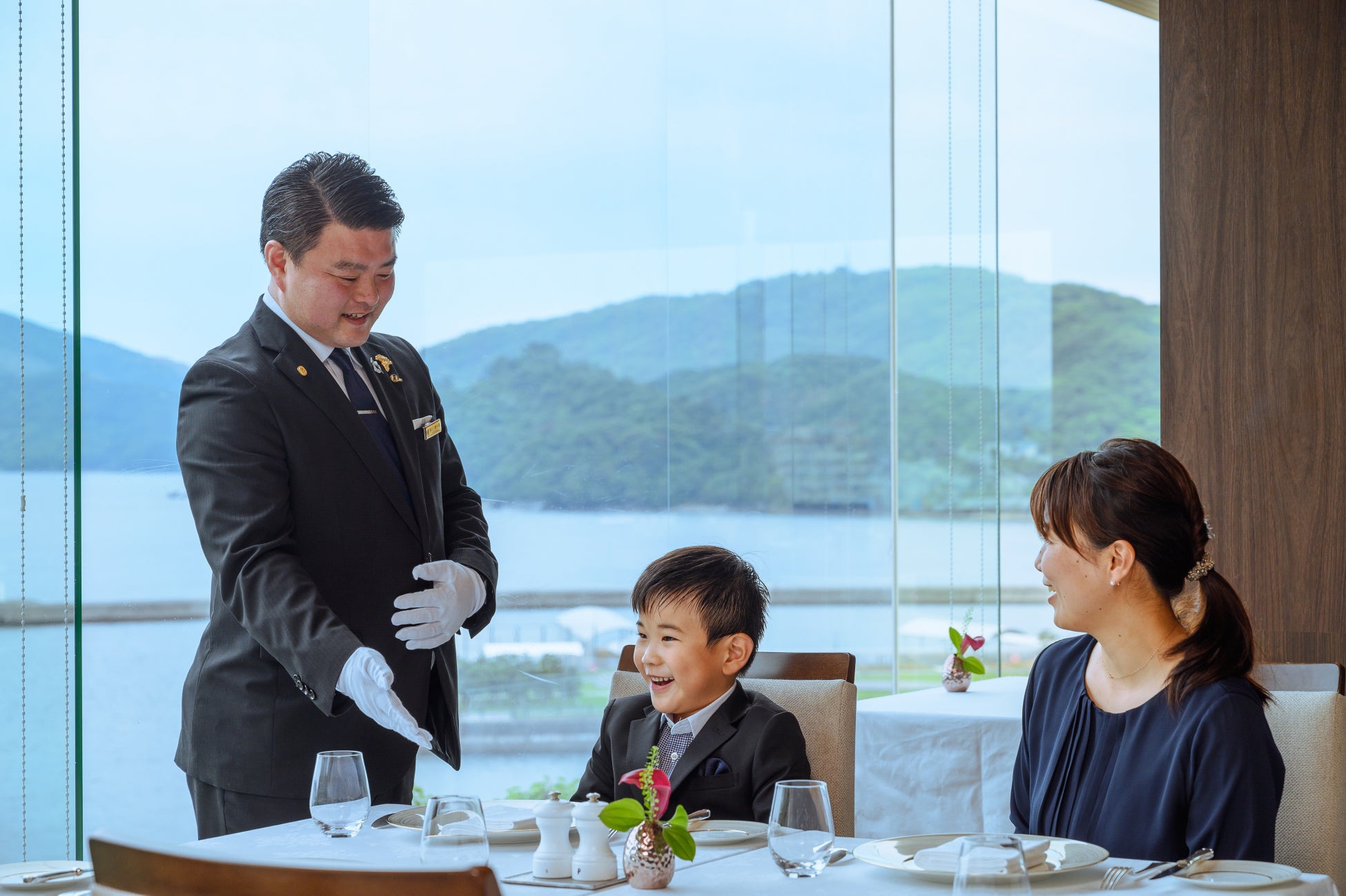 【鳥羽国際ホテル】今年の夏休みは、“食べて学んで”　～初めてでも安心「お子様のフレンチデビュー」に挑戦～