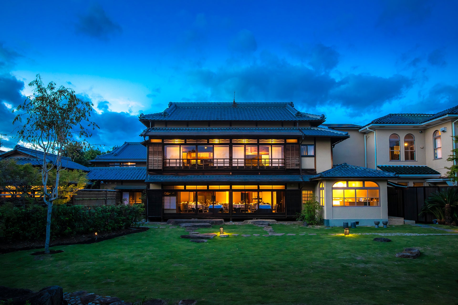 夏休みは“手ぶらで贅沢アウトドア”！栃木県宇都宮市大谷の発掘型テーマパーク＆全天候型BBQ施設Cobble（カブル）のバーベキューメニューが大幅リニューアル