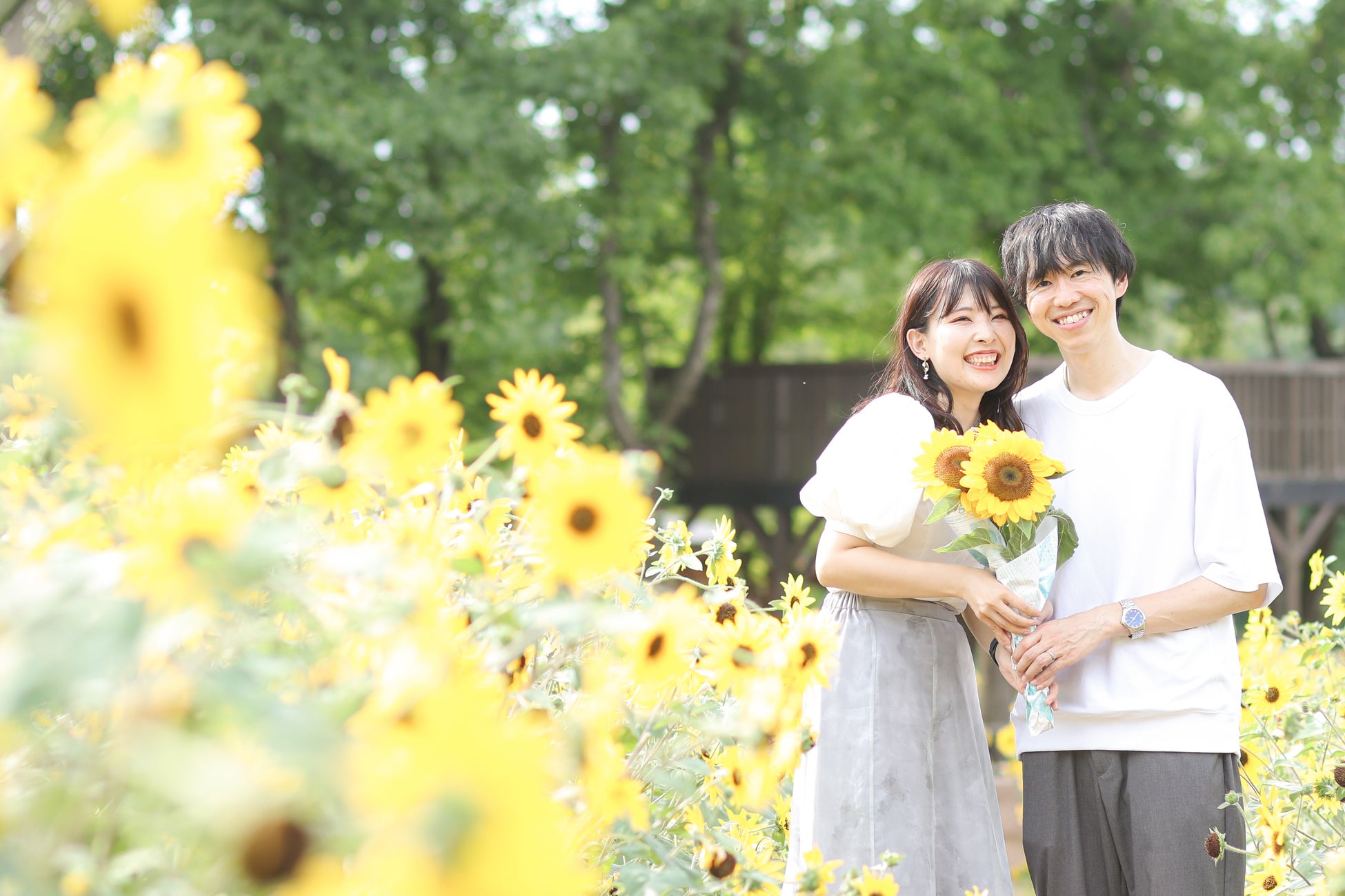 水と付属の塩を入れて振るだけで発電!「COGIT防災 水だけで光る緊急ライト」を7月22日より発売