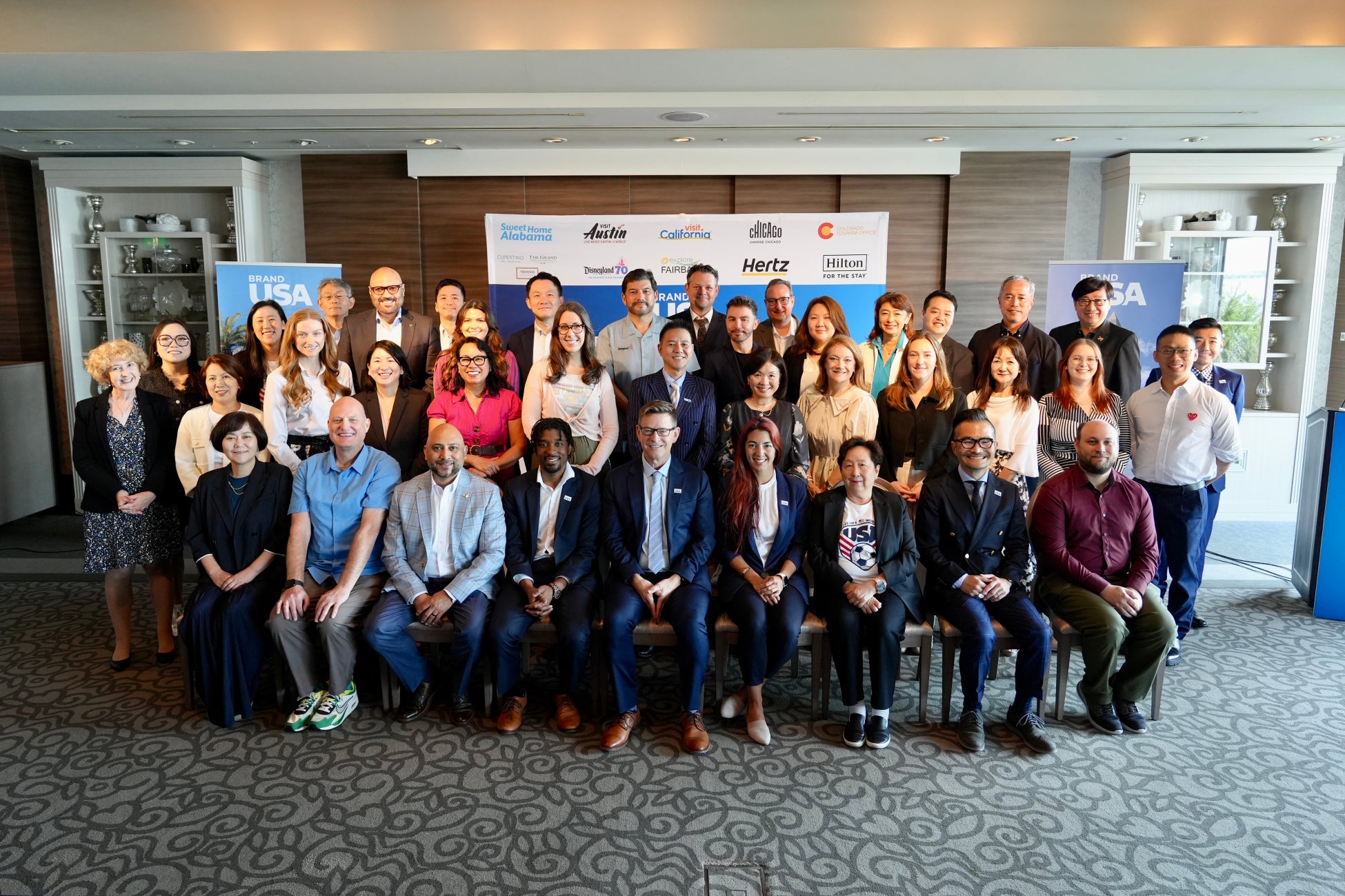 神戸阪急に「アドベンチャーワールド サテライトショップ」出店!13,000票の投票から選ばれたジャイアントパンダ4頭のチャームポイントグッズもパーク同時販売