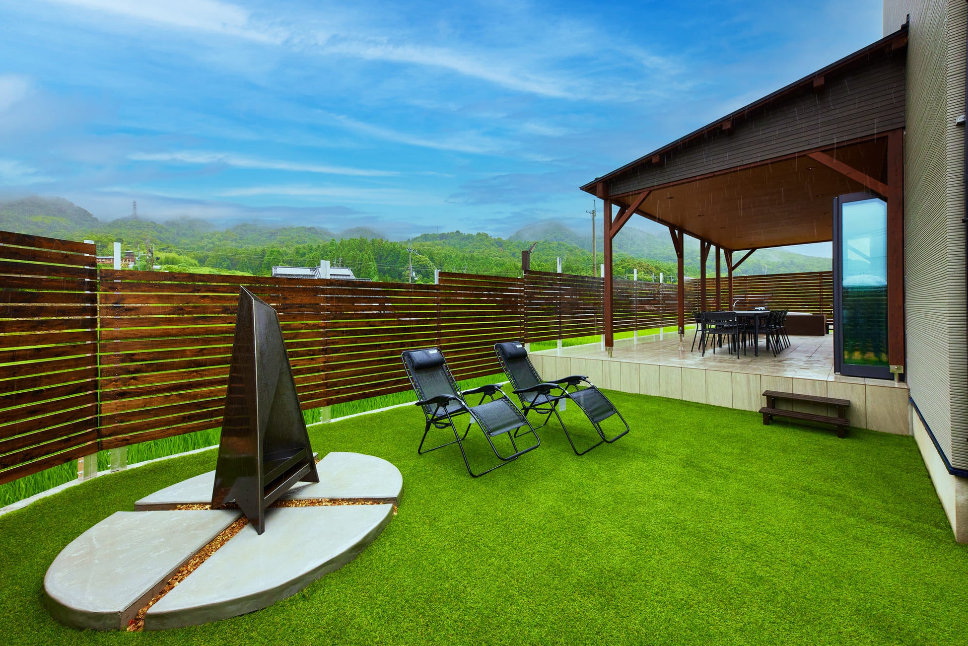 これであなたも仙人モード! 世界に500個だけの限定グッズ登場!「NARUTO&BORUTO 忍里」ナルト仙人モードマント付きプレミアムチケット