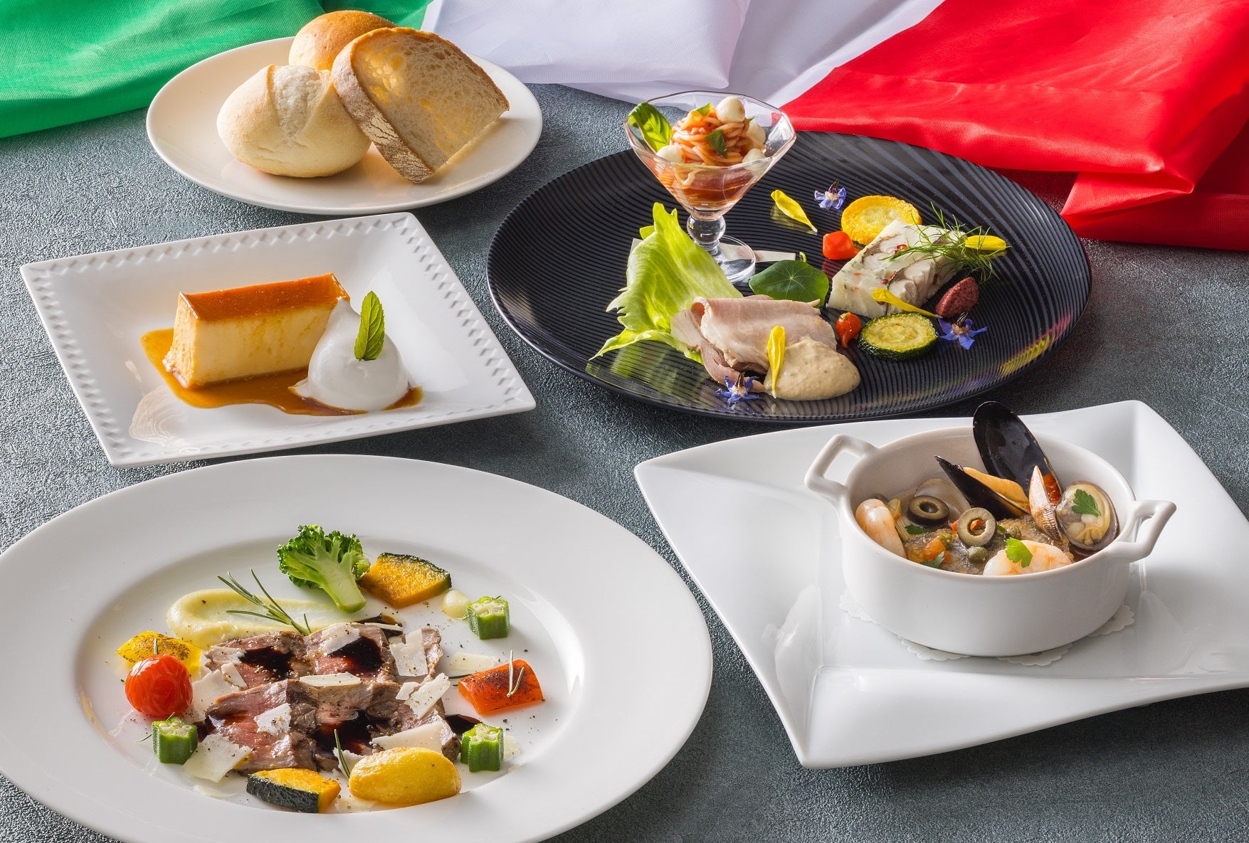 ALLPOWERS初の“手のひらサイズ”ポータブル電源登場！99.2Whの容量・128Wの出力で機内持ち込みOK、持ち運びに便利なストラップ付き「SOLAX P100」新発売！