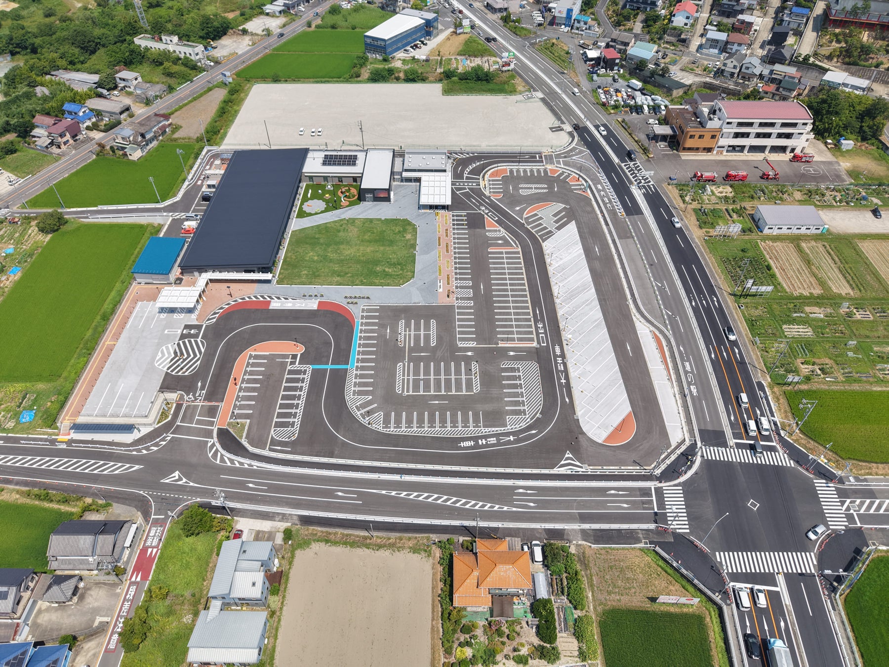 KAKERA、ハイアット セントリック 金沢・ハイアット ハウス 金沢とコラボレーション能登震災で破損した陶磁器片を再生し、5周年記念オブジェ“KAKERA 5”を制作