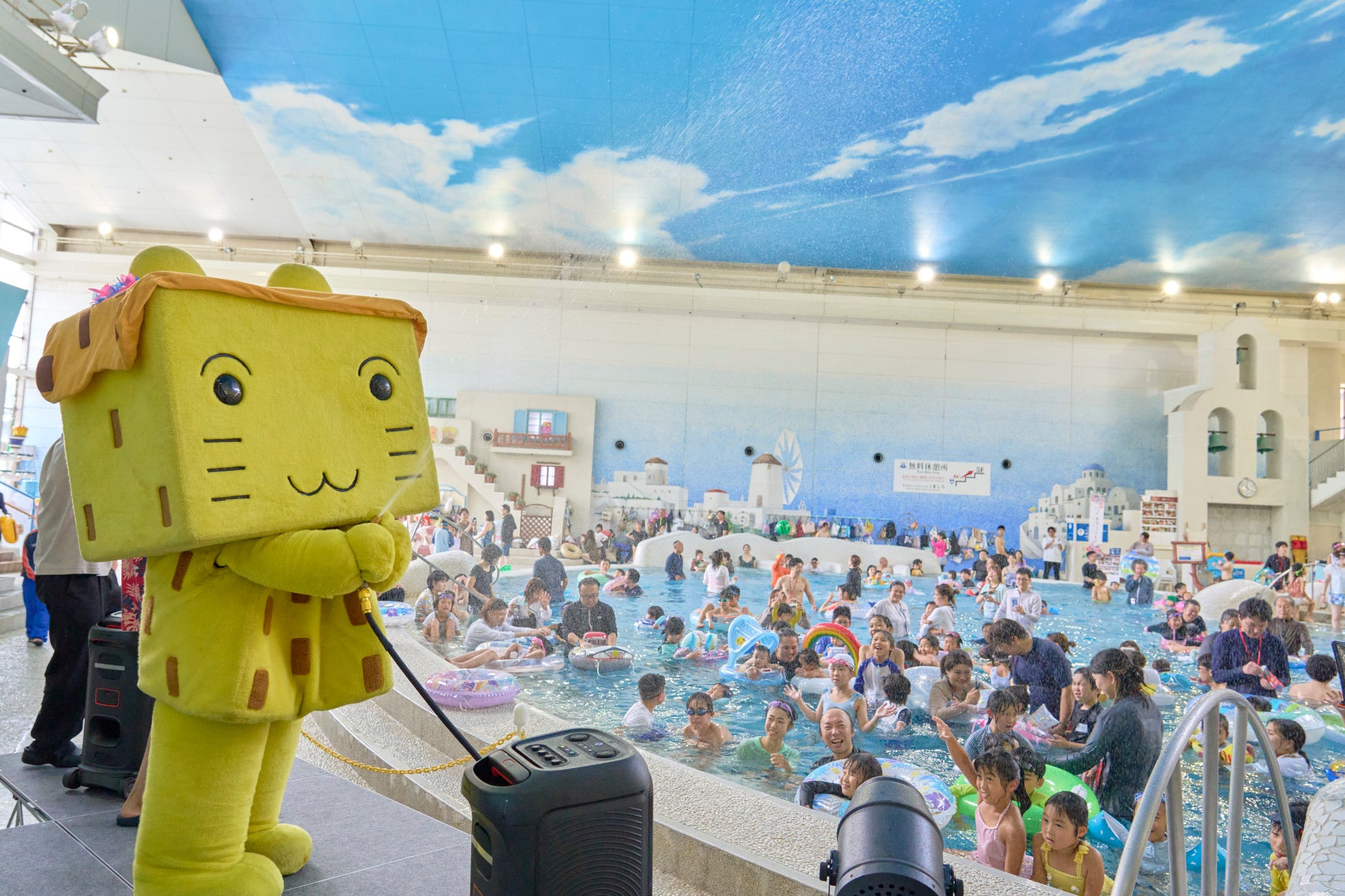 世界初!東京に“2基の巨大クリスマスピラミッド”同時出現神宮外苑と芝公園で楽しむWクリスマスマーケット