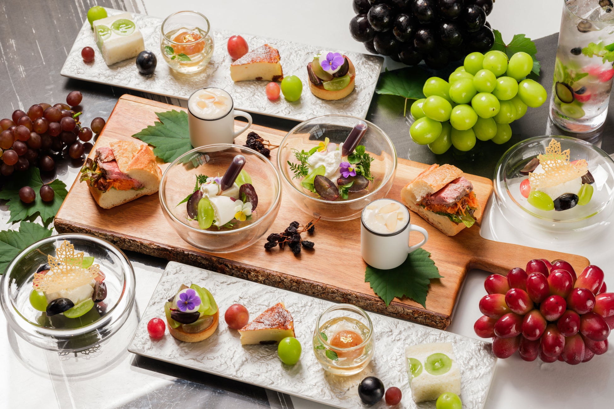 猛暑を乗り越えたら、涼しい秋風に包まれて至福の花火を。【万博夜空がアートになる日】2次プレリザーブ受付開始!