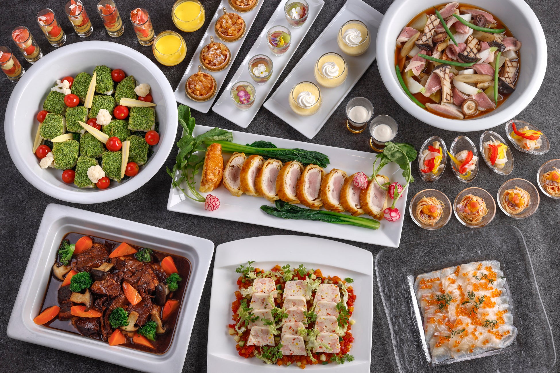 猛暑を乗り越えたら、涼しい秋風に包まれて至福の花火を。【万博夜空がアートになる日】2次プレリザーブ受付開始!