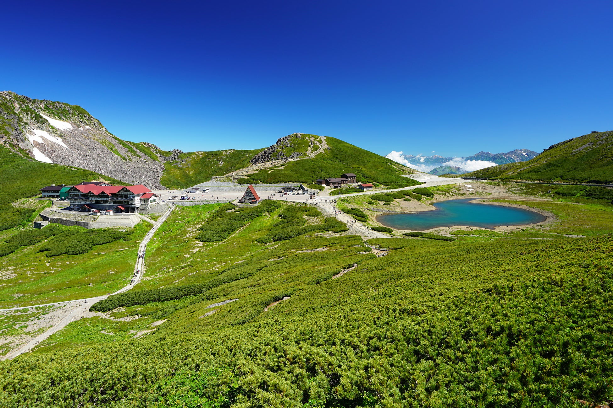 【星のや東京】江戸文化に倣った、月光の下での剣術稽古や月見の舟遊びなど、都心の夜のひとときを楽しむ「秋の夜長の過ごし方」を提案