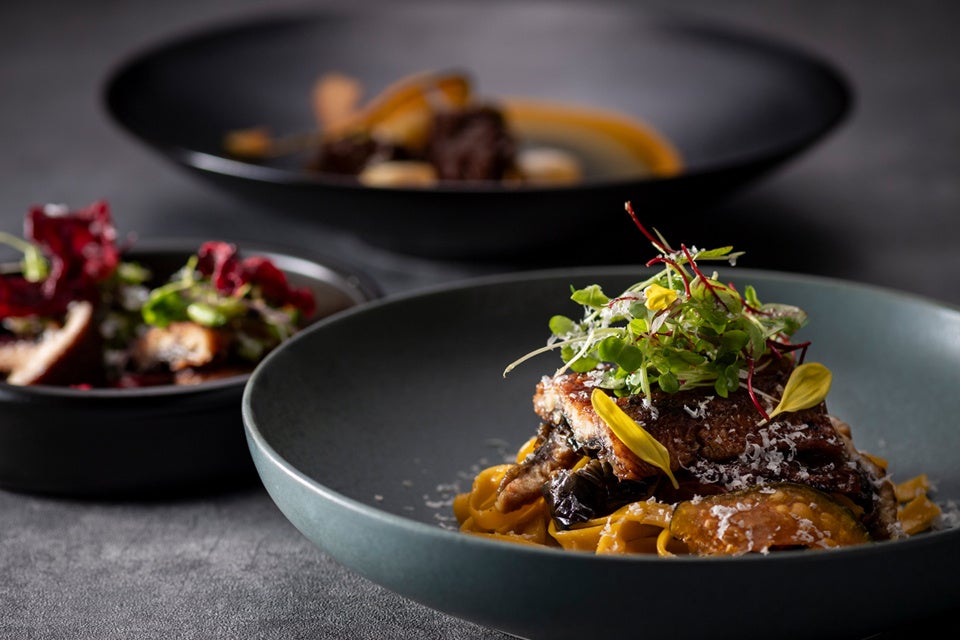 【ホテル日航金沢】石川県産の大粒ぶどう『ルビーロマン』、大玉和梨『加賀しずく』を使ったスイーツとカクテルを提供