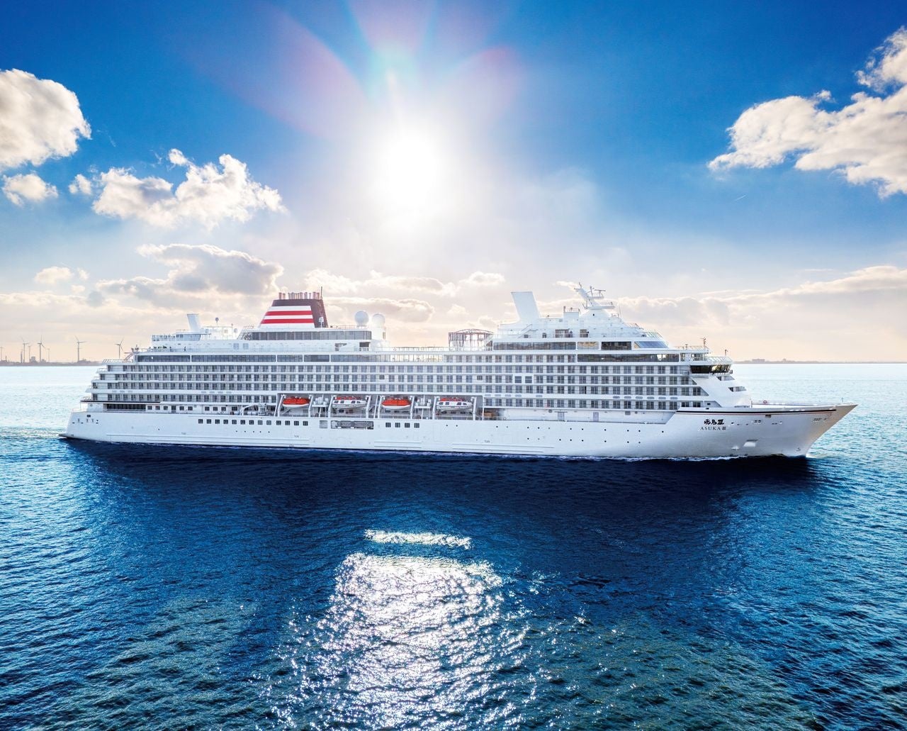 ザ・リッツ・カールトン京都、鴨川沿いの客室が叶える贅沢な眺望 京都の夏の伝統行事「五山の送り火」を特等席で臨む特別な一夜