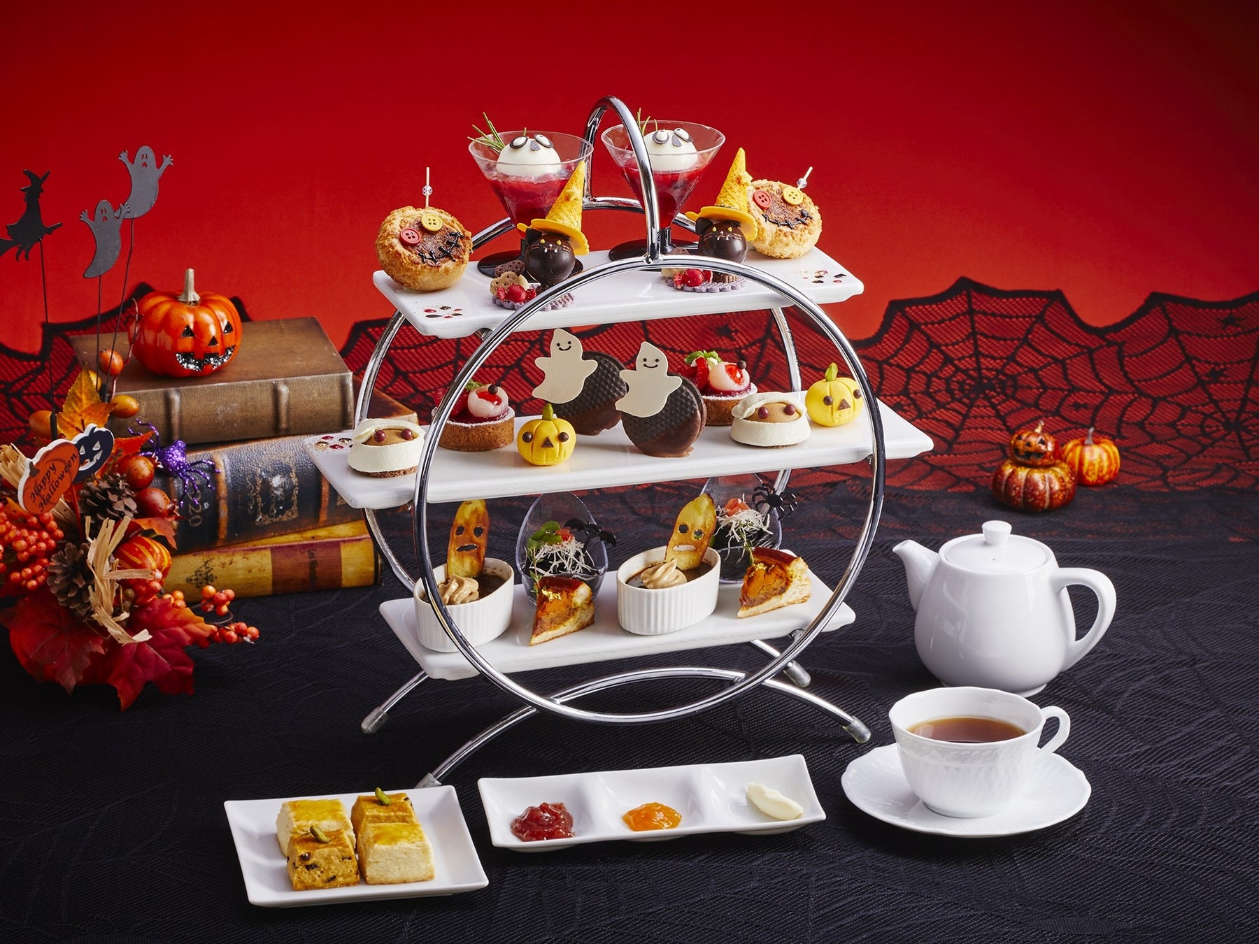 【ホテルオークラ福岡】〈1日限定〉シャインマスカット&季節のフルーツデザートブッフェを9月3日に開催