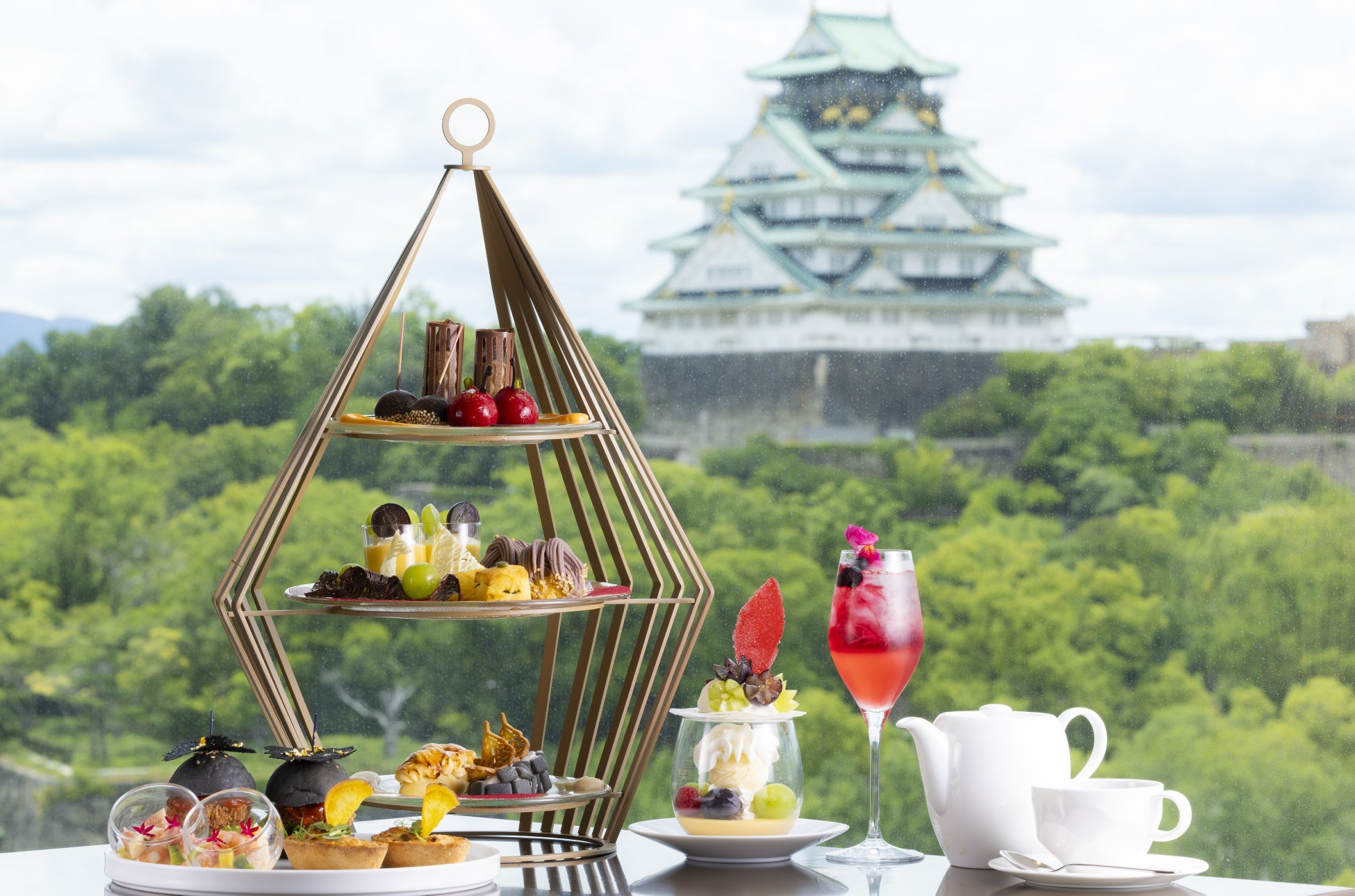 【愛知・瀬戸】衝撃プライス！素泊まり10,000円〜！ 学生旅行応援キャンペーンで焚き火・星空、BBQはもちろん、テントサウナや陶器絵付けもお得に楽しめる♪秋の学割予約開始ウッドデザインパーク瀬戸